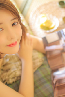 美女露100%全身无遮挡